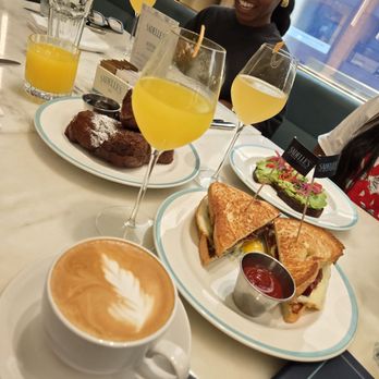 Sadelle's at Kith Toronto - Brunch with the girls! - Breakfast & Brunch Near Me - Toronto, Ontario