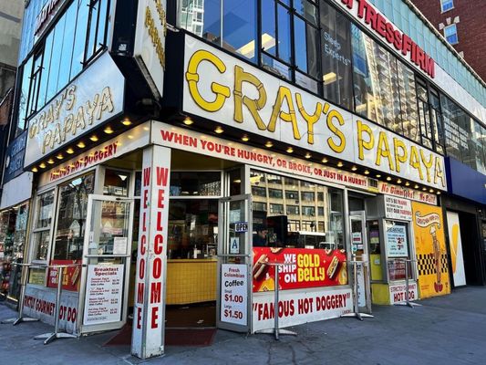 Gray's Papaya by null