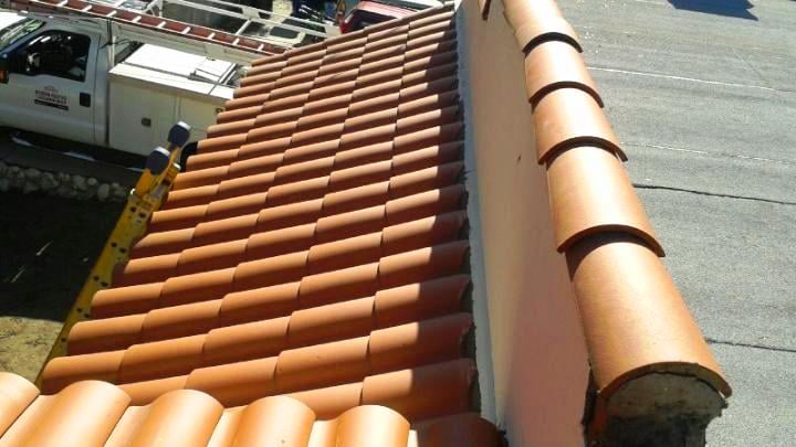 Slide of Modern Roofing Inc