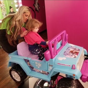 Sharkey's Cuts for Kids - Kids Hair Salons Near Me - Knoxville, Tennessee Sharkey's Cuts for Kids - Kids Hair Salons Near Me - Knoxville, Tennessee
