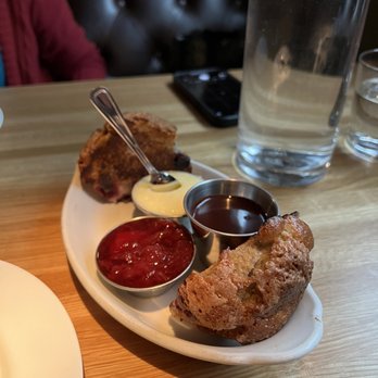 Au Cheval - Bars Near Me - Chicago, Illinois Au Cheval - Bars Near Me - Chicago, Illinois