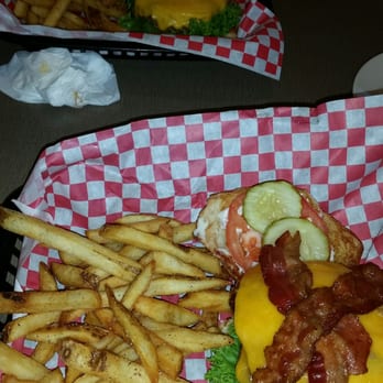 Chandler's Burger Bistro - American Near Me - Cincinnati, Ohio