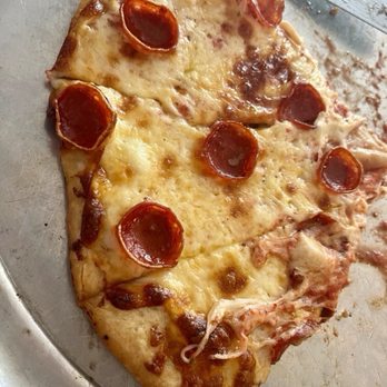 Capogna's Dugout - Pepperoni pizza - Pizza Near Me - Clearwater, Florida