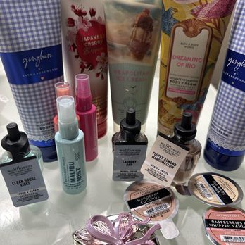 Bath & Body Works - Cosmetics & Beauty Supply Near Me - Hollywood, Florida