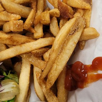 Lake Bottom Brewery & Distillery Corcoran - French fries - Breweries Near Me - Corcoran, California Lake Bottom Brewery & Distillery Corcoran - French fries - Breweries Near Me - Corcoran, California