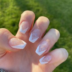 Image Nails - Acrylics, Manicure