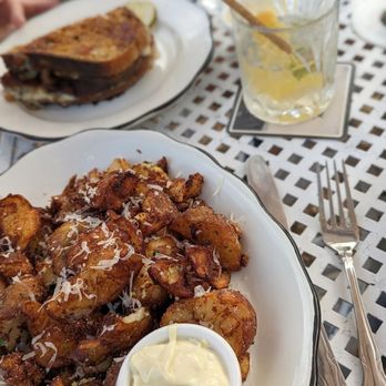 Rosecomb - Broken potatoes - Bars Near Me - Chattanooga, Tennessee