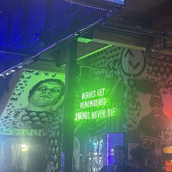 UP-DOWN MILWAUKEE - Updated December 2025 - 131 Photos & 131 Reviews ...