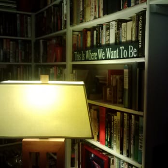 Rainbow Inn Guest House - part of the living room library - Guest Houses Near Me - Fallbrook, California