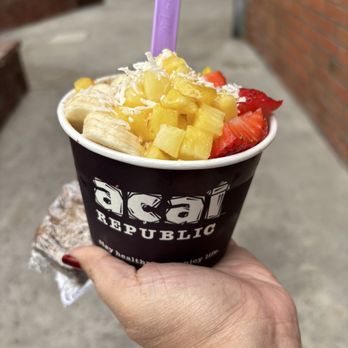 Acai Republic - Cali bowl - Acai Bowls Near Me - Whittier, California