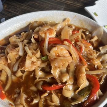 Master Noodle - Garlic Shrimp Fried Noodles - Chinese Near Me - Saint Paul, Minnesota Master Noodle - Garlic Shrimp Fried Noodles - Chinese Near Me - Saint Paul, Minnesota