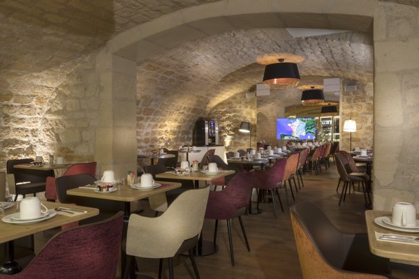 Hôtel du Cadran by Collection Vesper (Hôtel rue Cler Paris, Hotel Tour Eiffel Paris) by null