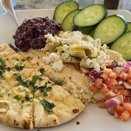 Hummus Plate ;) Hummus Plate ;)