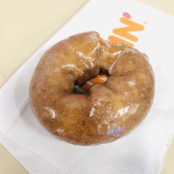 Dunkin' - Blueberry glazed donut