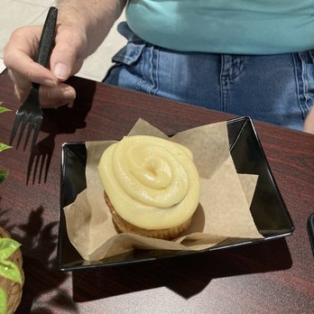 Cue The Coffee - Steam Kaffe - Cinnamon roll - Coffee & Tea Near Me - Dickinson, Texas Cue The Coffee - Steam Kaffe - Cinnamon roll - Coffee & Tea Near Me - Dickinson, Texas