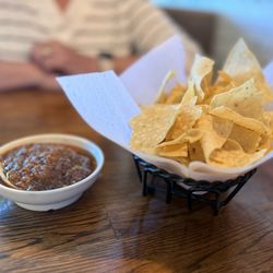 Chevys Fresh Mex - Delicious salsa and chips when we sat down.