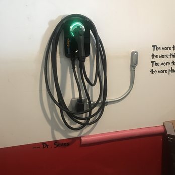 New Leaf Electric - Chargepoint 32A plug in charger. - Solar Installation Near Me - San Diego, California New Leaf Electric - Chargepoint 32A plug in charger. - Solar Installation Near Me - San Diego, California