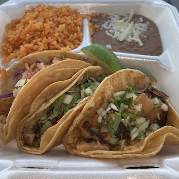 Mannys Burrito Express - Lengua, chicharron y pescado! - Mexican Near Me - Schaumburg, Illinois