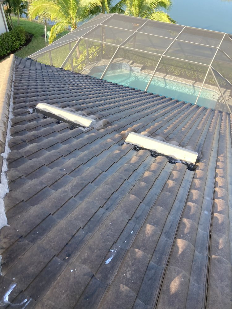 Slide of C&E Soft Wash Solutions