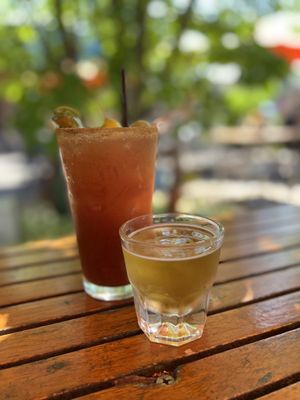 Washington Square Bar & Grill by null