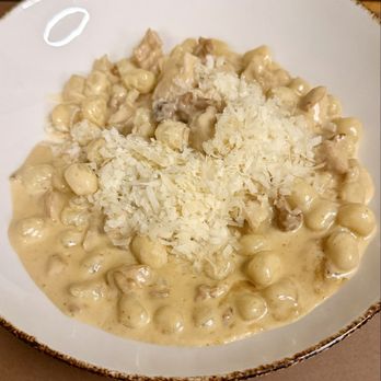 Hotel Merlot - Gnocchi with chicken - Hotels & Travel Near Me - Louny, US Hotel Merlot - Gnocchi with chicken - Hotels & Travel Near Me - Louny, US