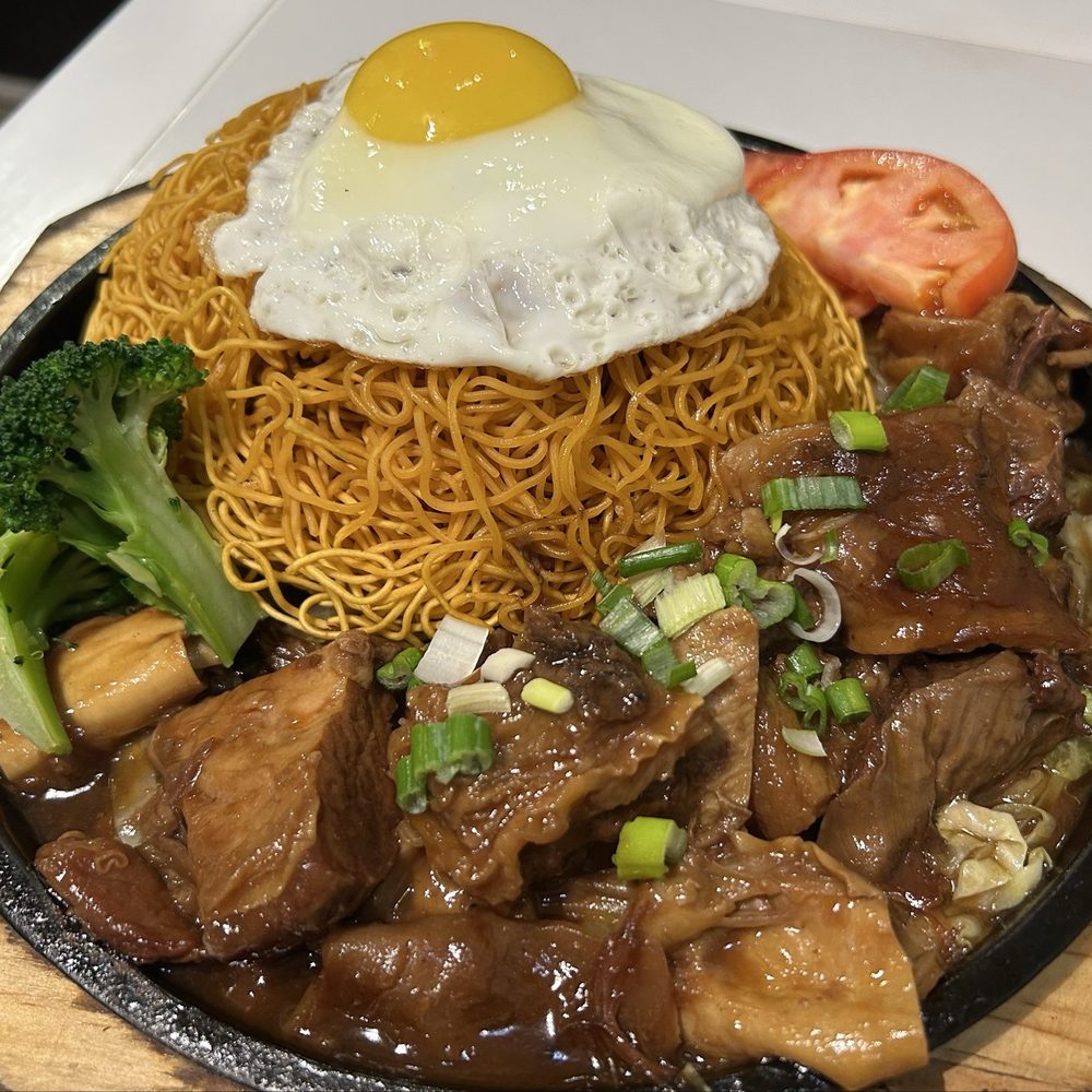 Baby Cafe - Beef stew and crispy noodle - Cafes Near Me - San Leandro, California Baby Cafe - Beef stew and crispy noodle - Cafes Near Me - San Leandro, California