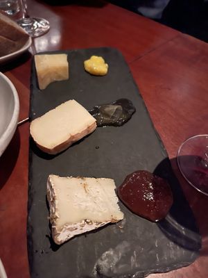 Ardesia Wine Bar by null