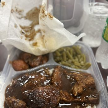 Li'l Dizzy's Cafe - Cajun/Creole Near Me - New Orleans, Louisiana Li'l Dizzy's Cafe - Cajun/Creole Near Me - New Orleans, Louisiana