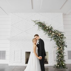 The Petal - Wedding floral designer in Minneapolis. Book today.