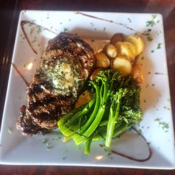 Luxe Restaurant & Martini Bar - Filet Mignon Skewer, $20 - Cocktail Bars Near Me - Dana Point, California Luxe Restaurant & Martini Bar - Filet Mignon Skewer, $20 - Cocktail Bars Near Me - Dana Point, California
