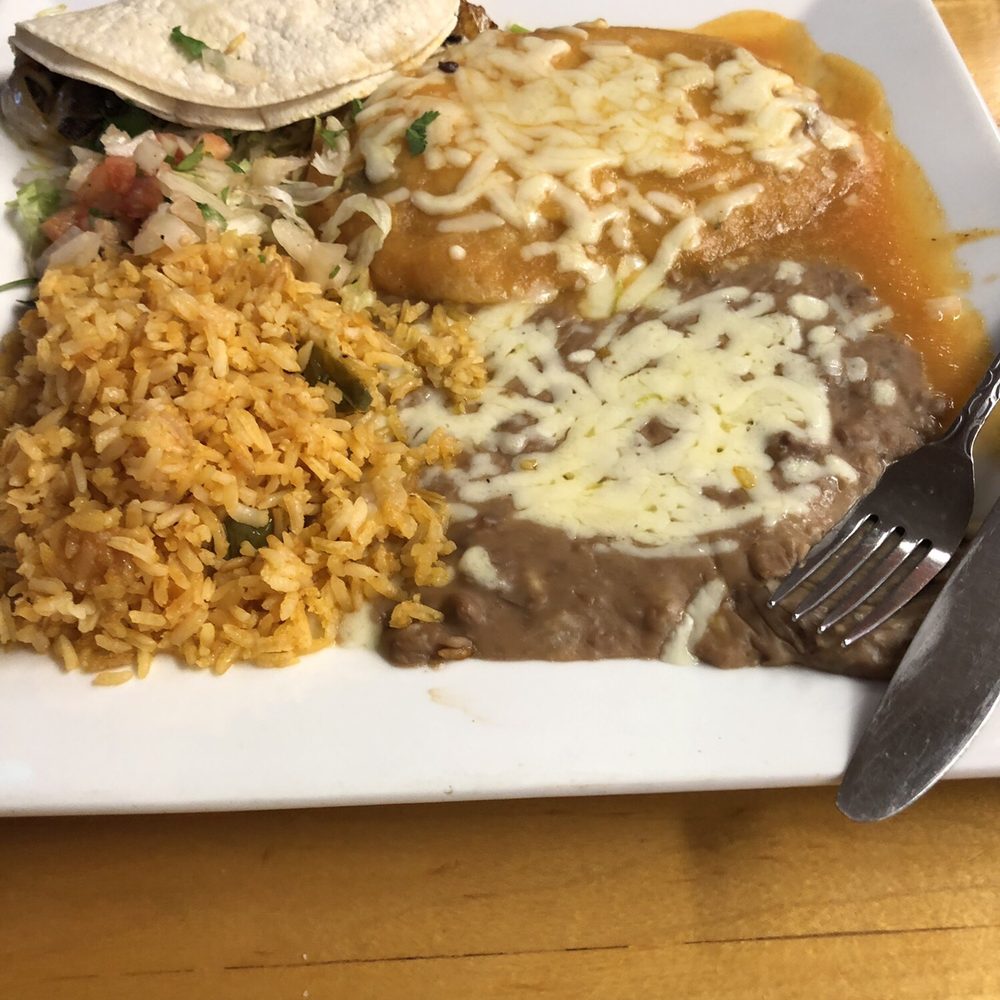 El Comal Taqueria And Grill - Tacos Near Me - Phoenix, Oregon