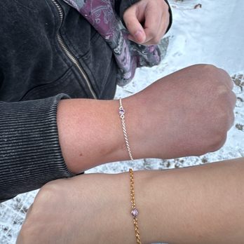 Perfectly Linked - Jewelry Near Me - Lockport, Illinois