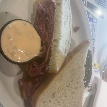 State Line Diner - Diners Near Me - Mahwah, New Jersey