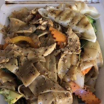 Liang's Thai Food - Thai Near Me - Denver, Colorado