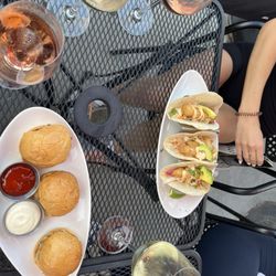 O'Sullivan's Irish Pub - Happy Hour beef sliders, fish tacos and wine