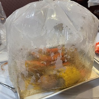 Juicy Crab - Snow crab legs with potato and corn - Seafood Near Me - Lancaster, Pennsylvania
