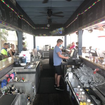 Pisces Rising - Outside Bar - Seafood Near Me - Mount Dora, Florida