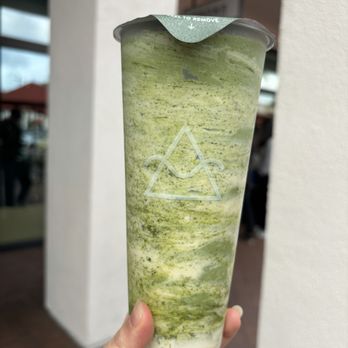 OMOMO Tea Shoppe - Omomo Matcha - Coffee & Tea Near Me - Irvine, California OMOMO Tea Shoppe - Omomo Matcha - Coffee & Tea Near Me - Irvine, California