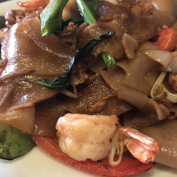 Mein Restaurant - Upclose drunken noodle - good size shrimp! - Chinese Near Me - Houston, Texas