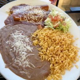 4 Tacos Fritos De Res Y 4 Enchiladas De Queso / #4 4 Beef Fried Tacos and 4 Cheese Enchiladas