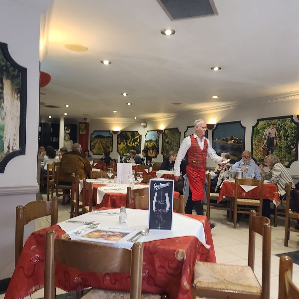 Giuliano's - Inside table - Italian Near Me - Edinburgh, EDH Giuliano's - Inside table - Italian Near Me - Edinburgh, EDH