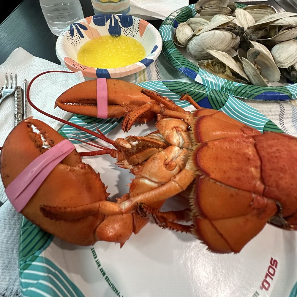 Beach Lobster & Farmstand - Deliciousness - Seafood Markets Near Me - Old Orchard Beach, Maine