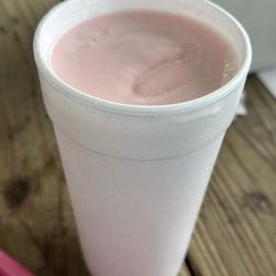 Bo-Mac's - Medium 20oz Strawberry banana shake