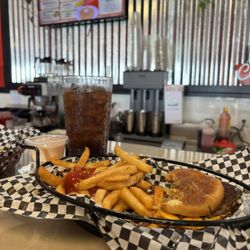 Celina's Diner