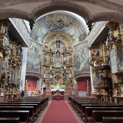 Iglesia Nuestra Señora del Pilar - Not as large as some other baroque churches though impressive nonetheless!