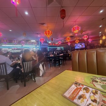 Bistro B - Dining area, colorful and bright! - Vietnamese Near Me - Dallas, Texas