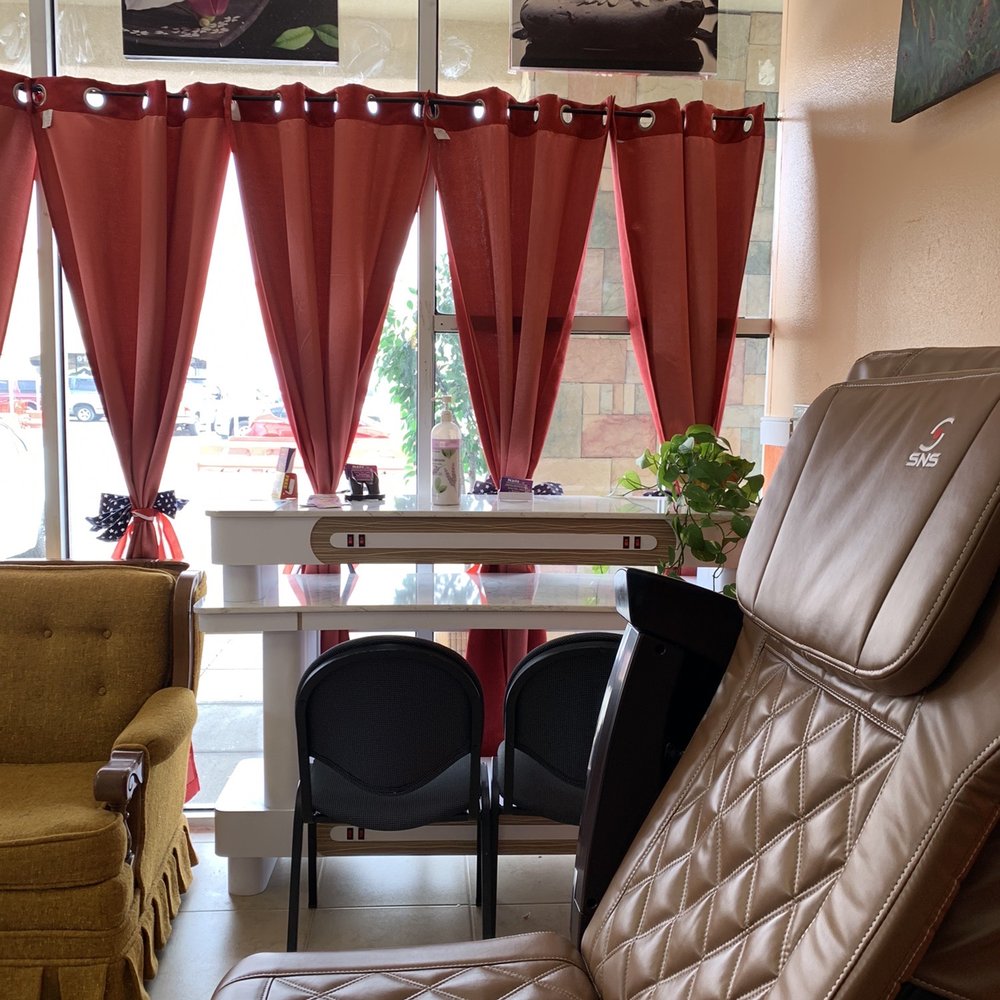 Nails 4 you - Pedicure chair - Nail Salons Near Me - El Paso, Texas