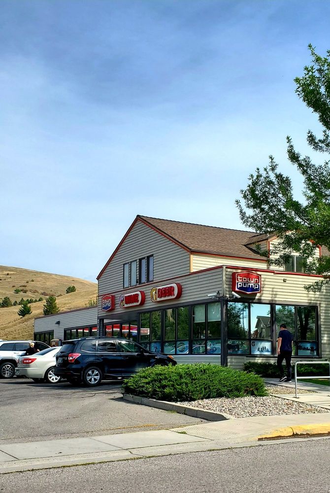 TOWN PUMP Updated September 2024 10 Reviews 5310 Grant Creek Rd