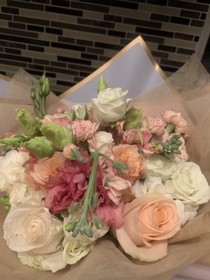 Bloomie Flower Studio by null