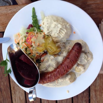 Café & Bistro Voltaire - Småländskt isterband med dillstuvade rotfrukter, dijoncrème och rödbetor. Mums! - Cafes Near Me - Nacka, Alberta Café & Bistro Voltaire - Småländskt isterband med dillstuvade rotfrukter, dijoncrème och rödbetor. Mums! - Cafes Near Me - Nacka, Alberta